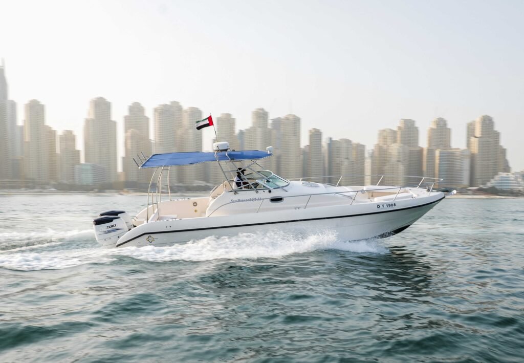Yacht charter Dubai