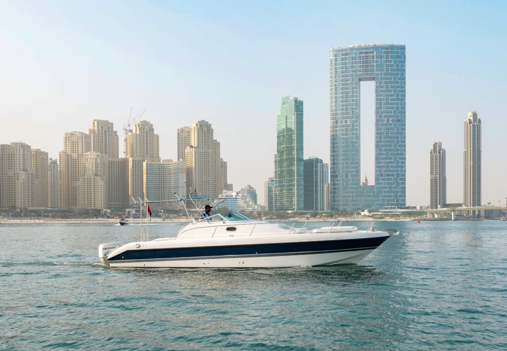 Yacht charter Dubai