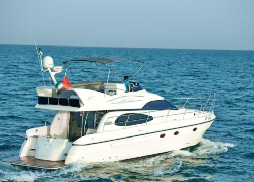 Top Fishing Yacht Rental in Dubai: Experience the Ultimate Fishing Adventure with Conwy Yachts