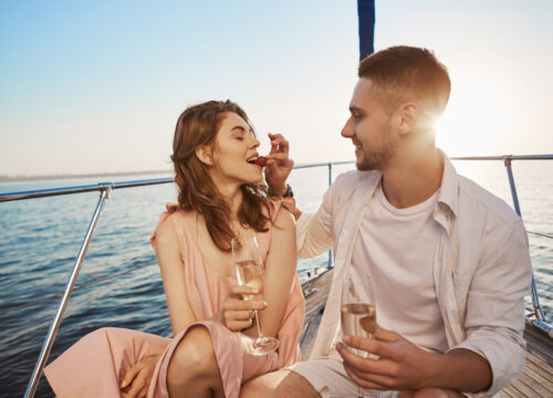 Romantic Yacht Dinners in Dubai for Valentine’s Week 2026