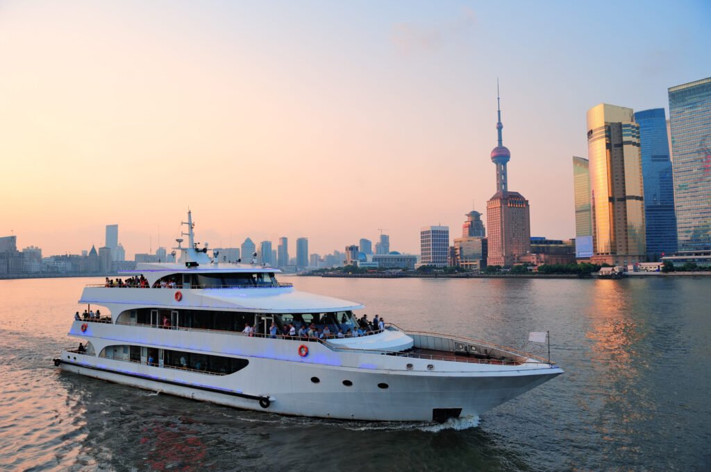 Dubai Private Yacht Rental